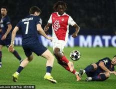 法国橄榄球：比耶勒-比亚雷独中四元，演绎“疯狂数据”的青春风暴