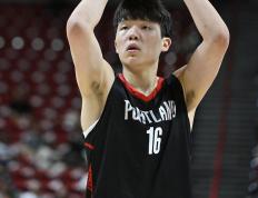 比卢普斯吹爆楊(yáng)瀚(hàn)森:他球(qiú)感很棒球(qiú)商超高 第一天训练表(biǎo)现很不(bù)錯(cuò)