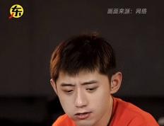 张继科谈羽毛球和乒乓球的区别，直言被羽毛球的价格吓一跳！