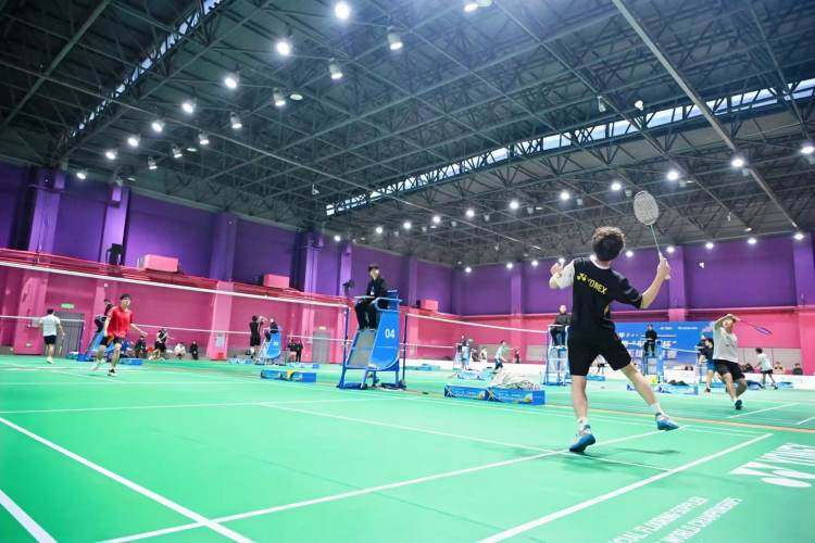 第(dì)十二届“李雪芮杯”业余羽(yǔ)毛球公(gōng)开賽(sài)开賽(sài)