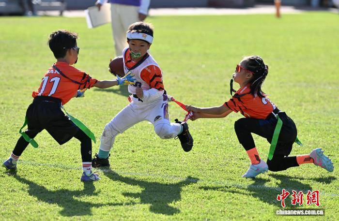 第13届NFL FLAG“勇者之冠”青少年腰旗橄榄球总决赛在福建晋江举行