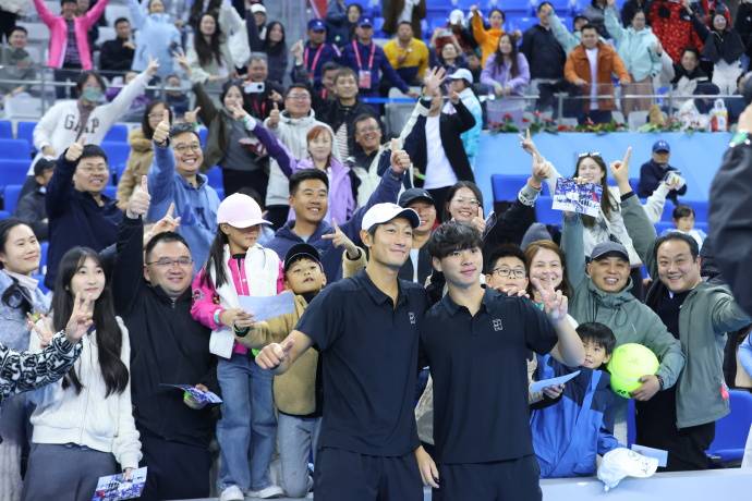 全運(yùn)会网球(qiú)男双决赛:唐盛 / 孫(sūn)淺(qiǎn) 2-1 力克布云朝(cháo)克特 / 鄭(zhèng)展(zhǎn)，逆(nì)轉(zhuǎn)夺金