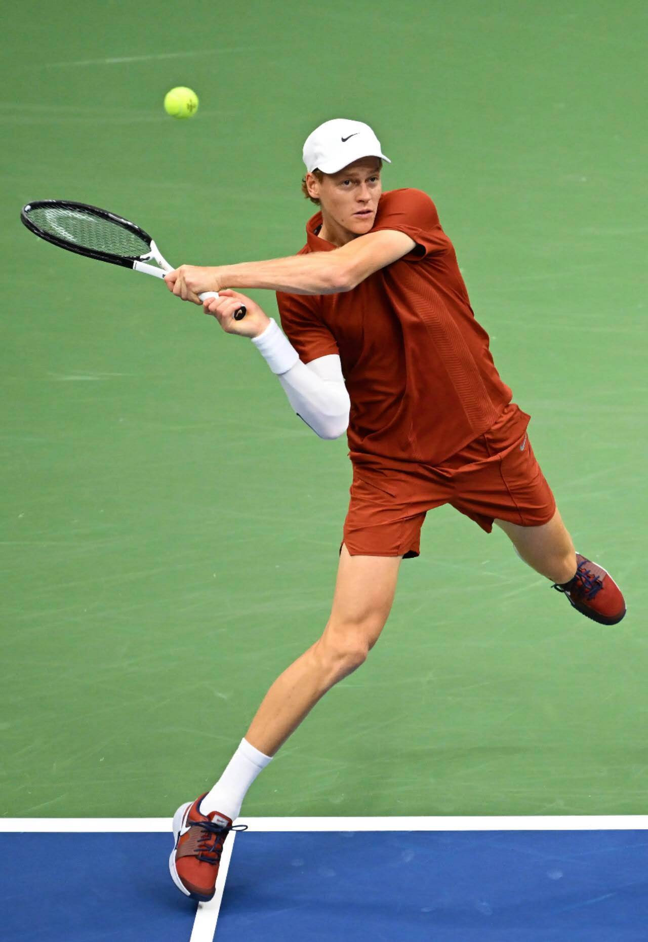 小威教练反驳阿卡比辛纳更强论，亨曼称现在无关紧要的比赛太多了