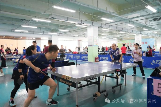 长春市大众乒乓球季乒乓球比赛顺利举行